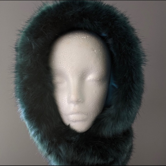 Faux Fur Scarf 🧣blue&green color - Picture 2 of 6